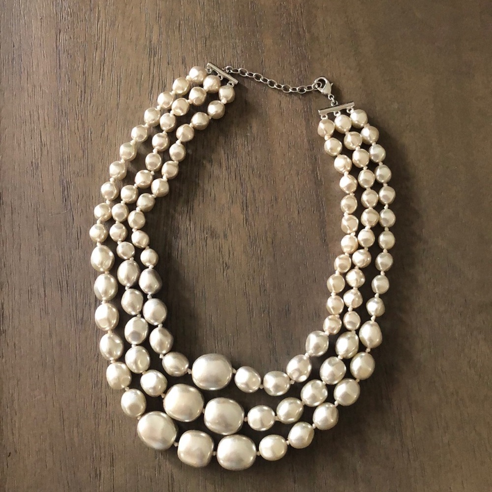 LOFT Tiered Necklace